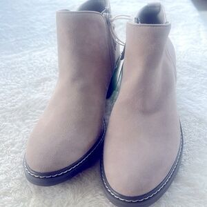 Sam Edelman Sz 5 Pryce Putty Suede Booties Weatherproof short booties NEW